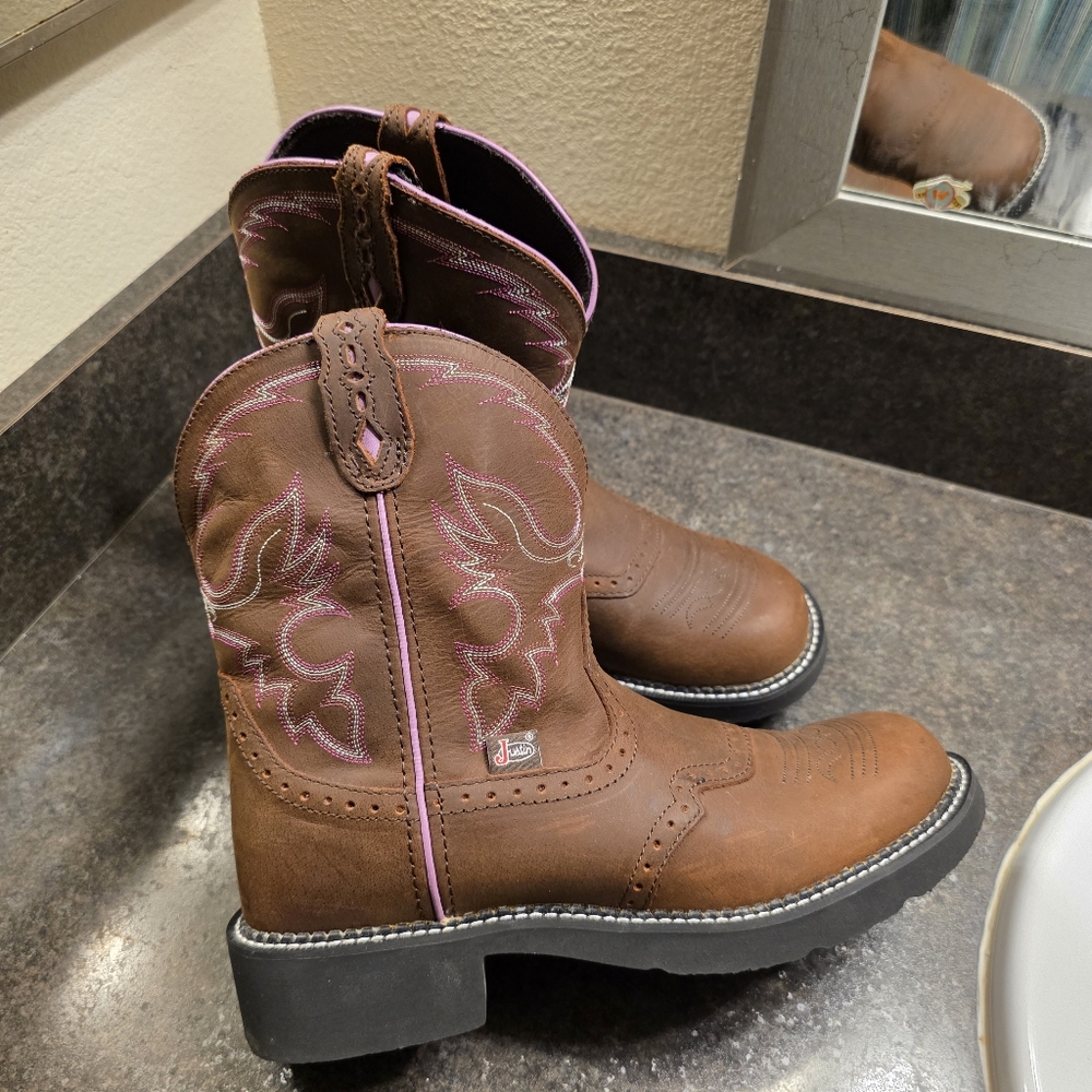 Justin Gypsy Western Cowgirl Womens Size 10B Brown Pink Leather Boots L9903